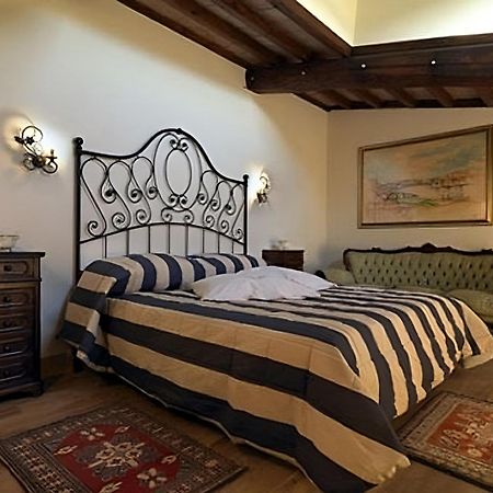 La Pecora Ladra Appartamenti مونتالتو دي كاسترو المظهر الخارجي الصورة